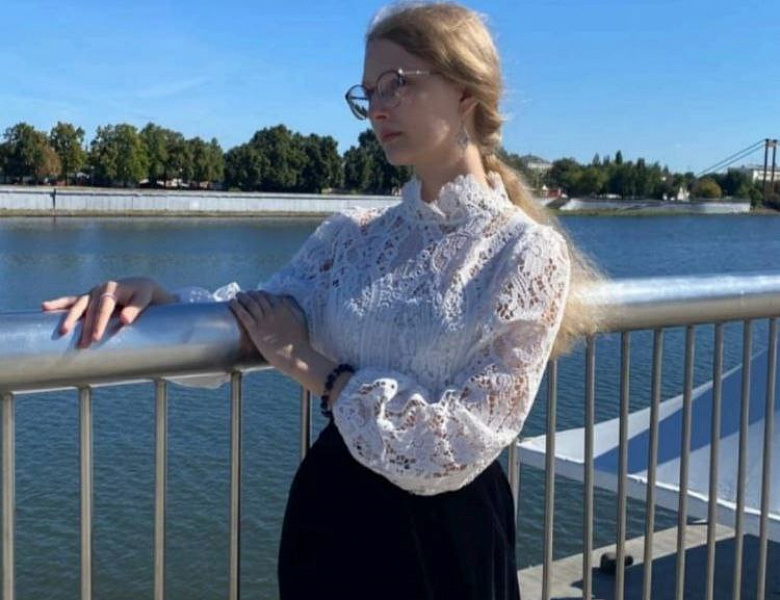 ГОРДИМСЯ НАШИМИ ВЫПУСКНИКАМИ
