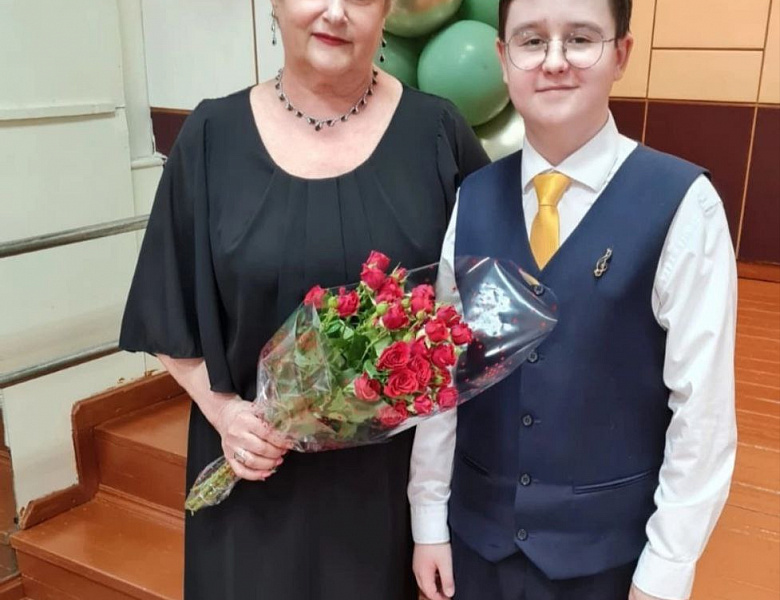 "ПО ВОЛНАМ МОЕЙ ПАМЯТИ..."