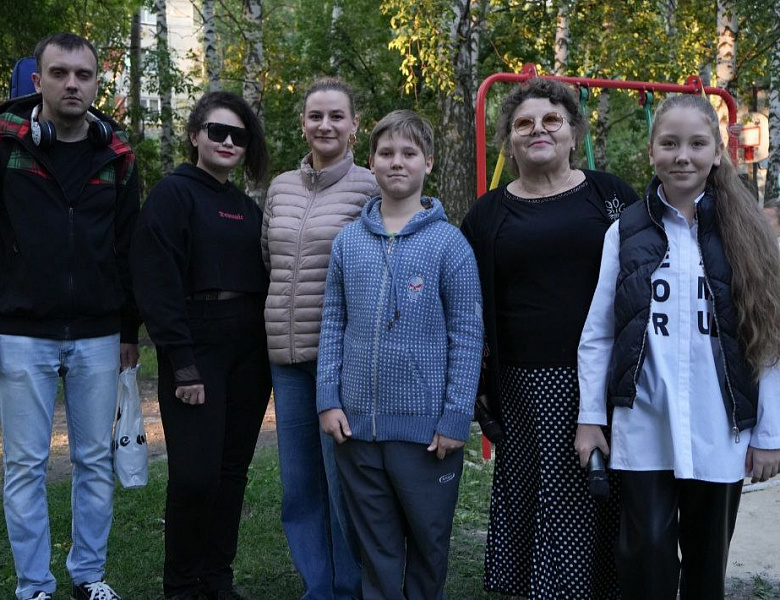 ДЕНЬ ДВОРА