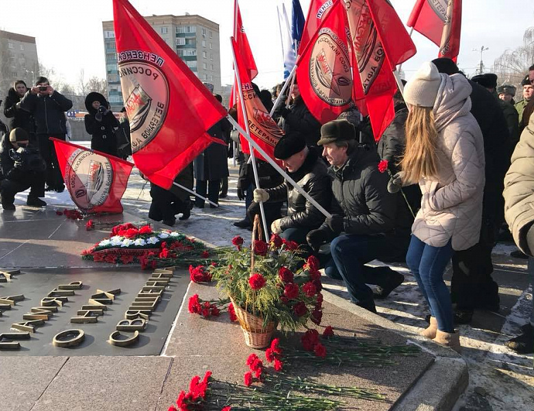 Митинг, посвященный 75-й годовщине Победы советских войск  в Сталинградской битве