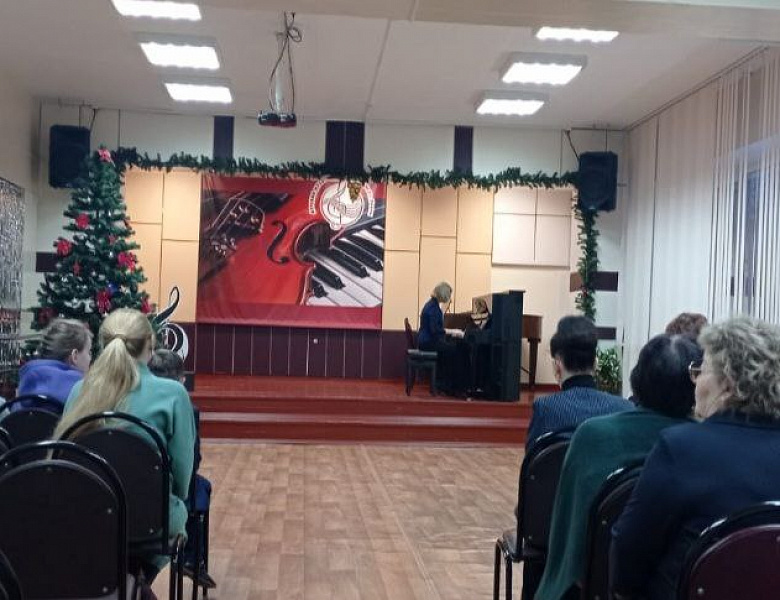КОНЦЕРТ АННЫ ВАСИЛИСТОВОЙ В ДМШ № 7