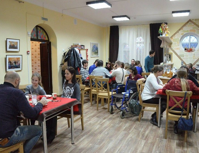 Выступление преподавателя ДМШ №7 Хрипковой А.С. в благотворительном мероприятии, организованном ПООО «Благовест»