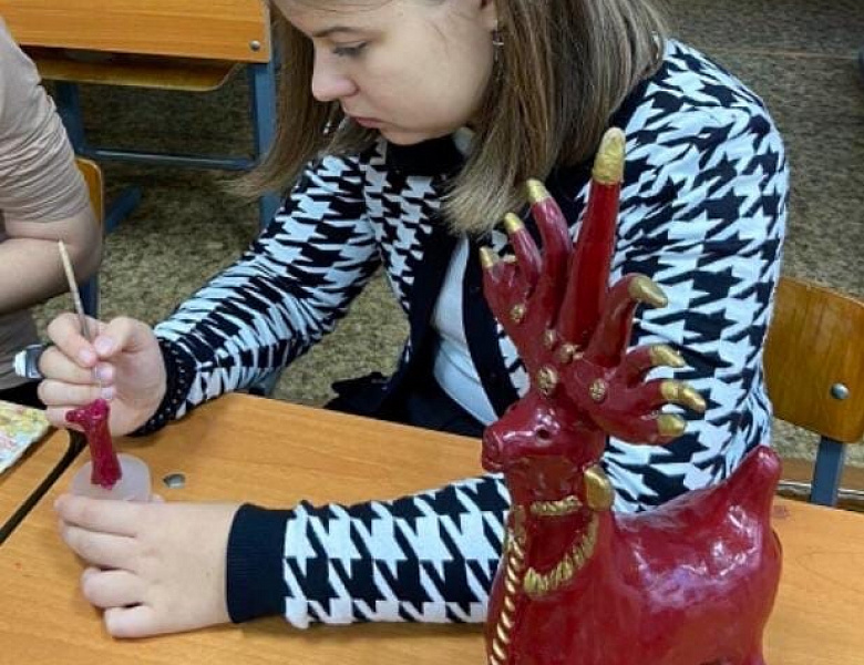НАРОДНЫЕ ПРОМЫСЛЫ РОССИИ