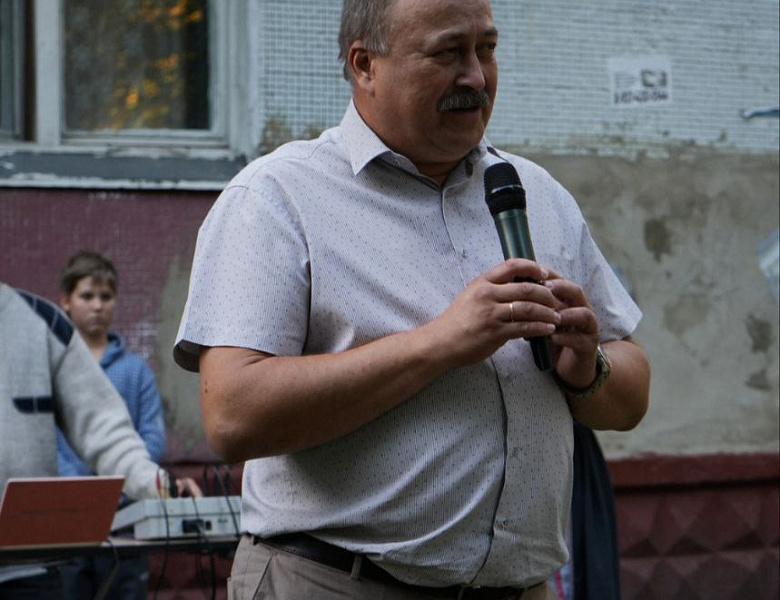 ДЕНЬ ДВОРА