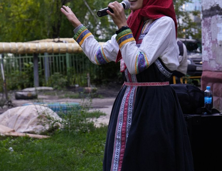 ДЕНЬ ДВОРА